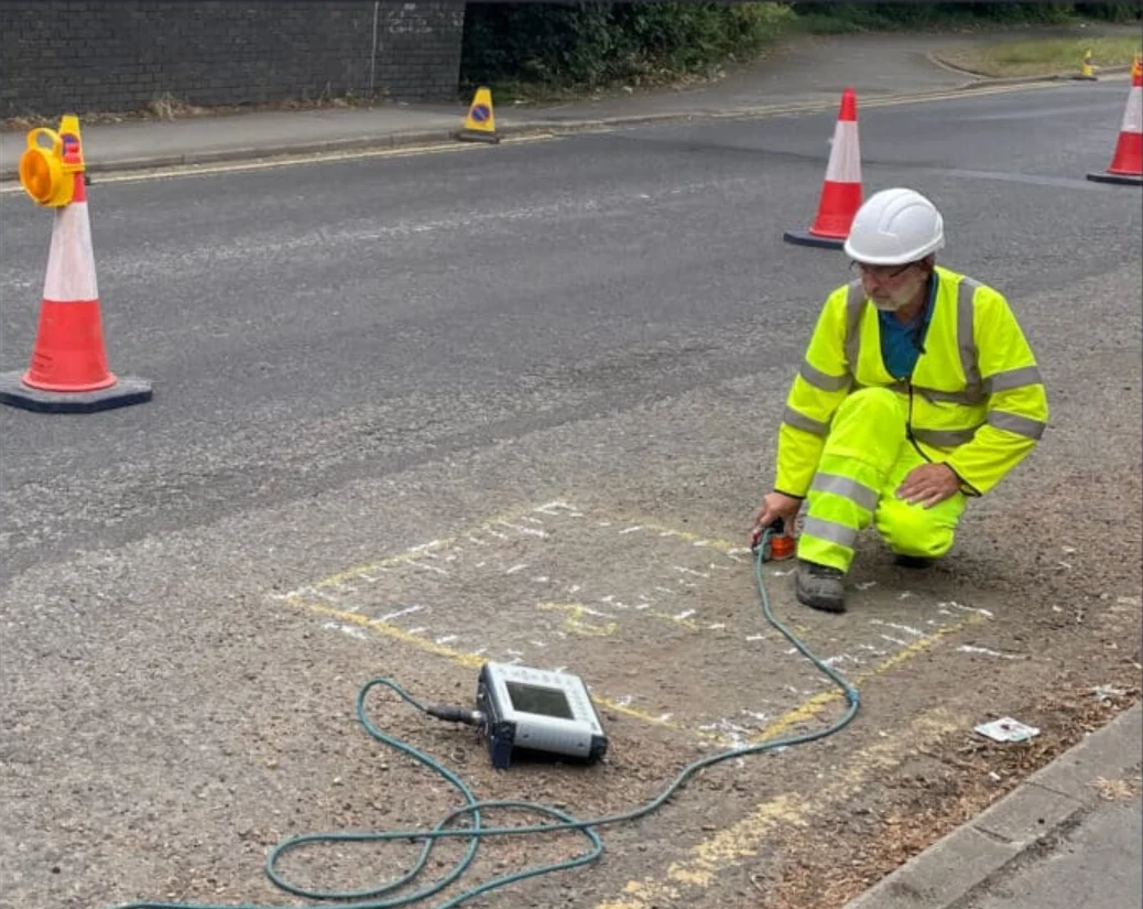 Scan au géoradar pour béton (GPR)